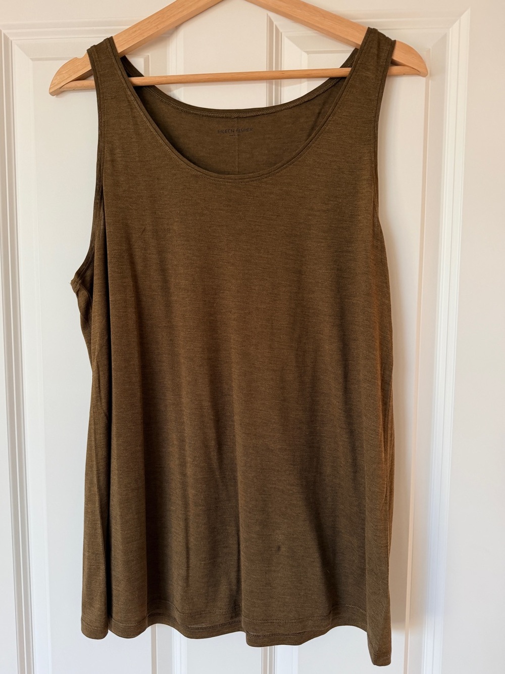 EILEEN FISHER Silk Cotton Blend Olive Sleeveless Tank Green Large Natural Fibers